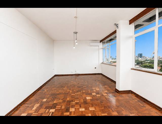 2.5 BEDROOM APARTMENT FOR SALE IN GLENWOOD